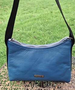 Beanie Under arm Bag