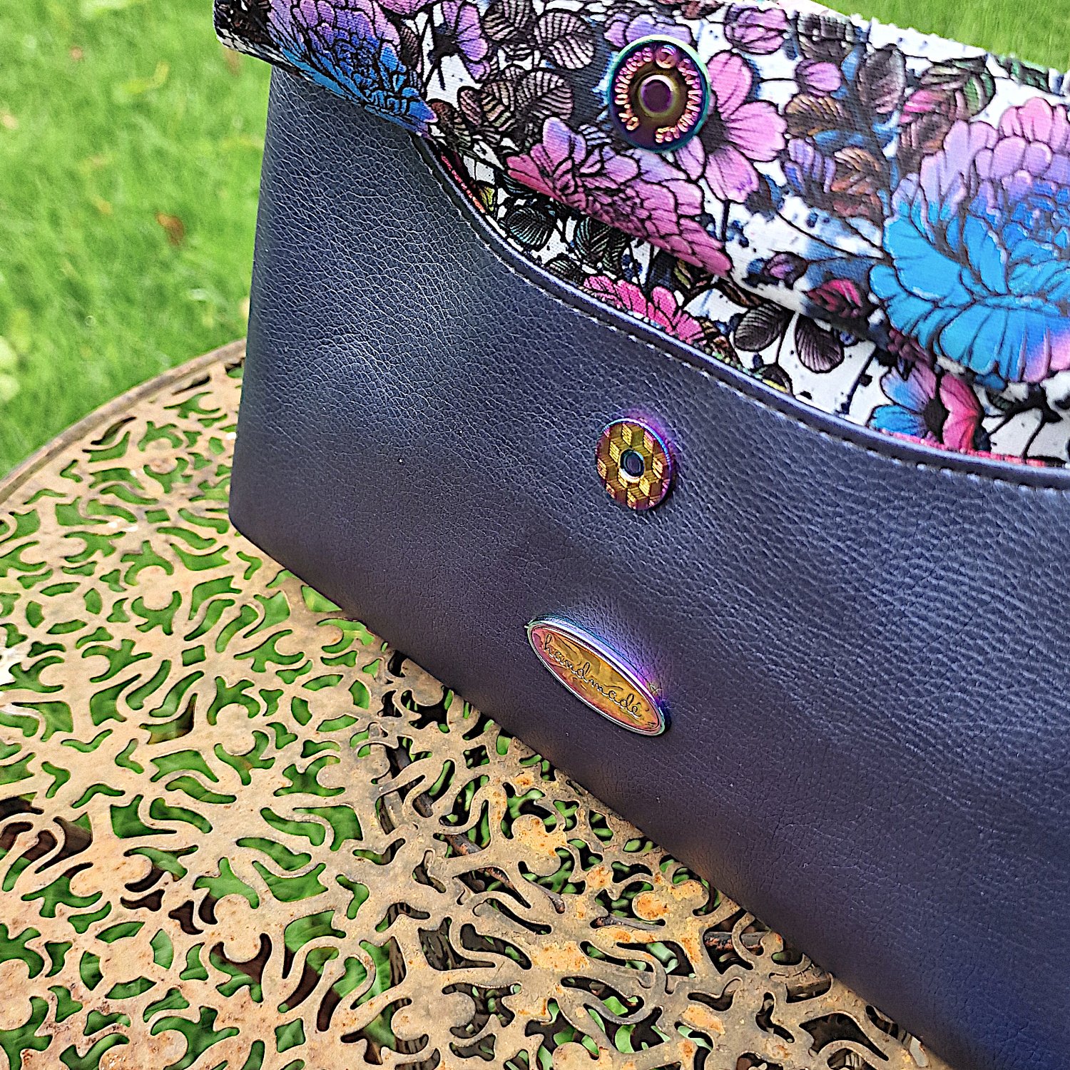 Belladonna Crossbody Bag - Image 7