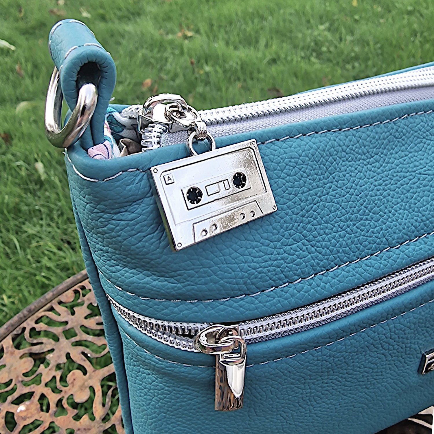 Starburn Crossbody Bag - Image 3