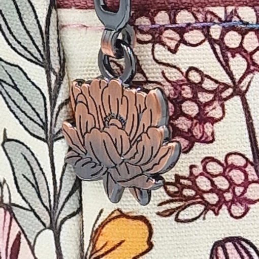 Momexa Crossbody Bag - Image 6