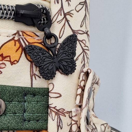 Momexa Crossbody Bag - Image 11