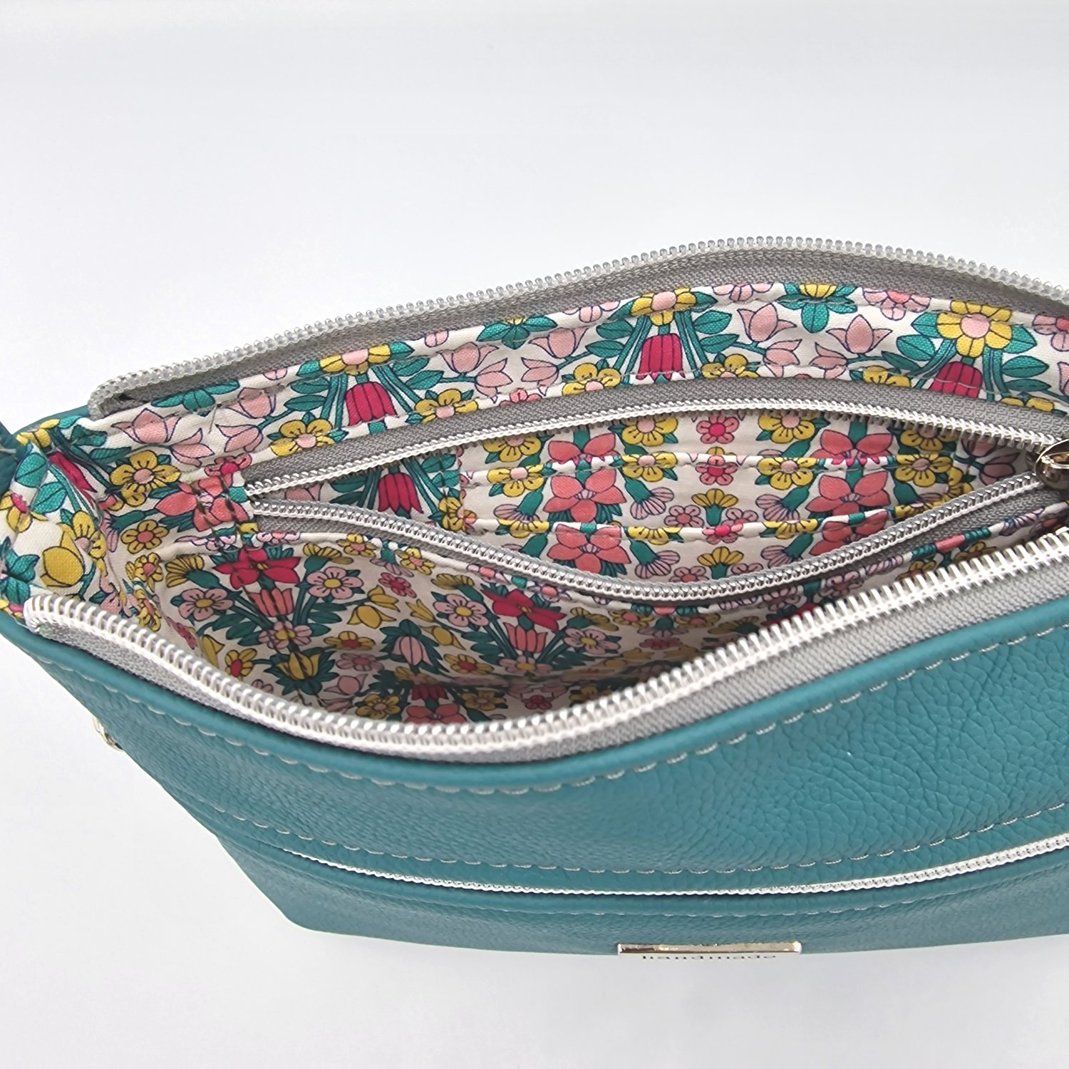 Starburn Crossbody Bag - Image 7