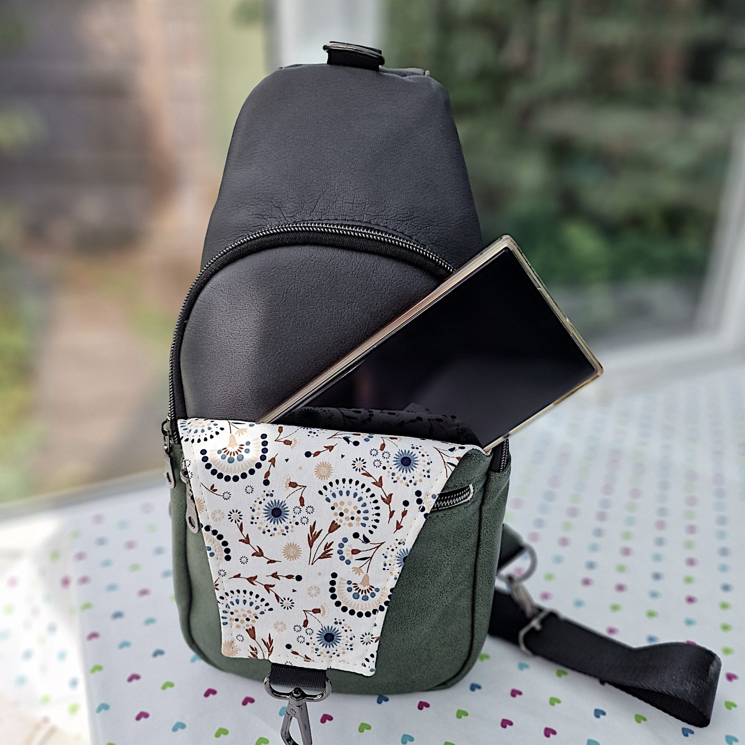 Retro Style Sling Bag - Image 7