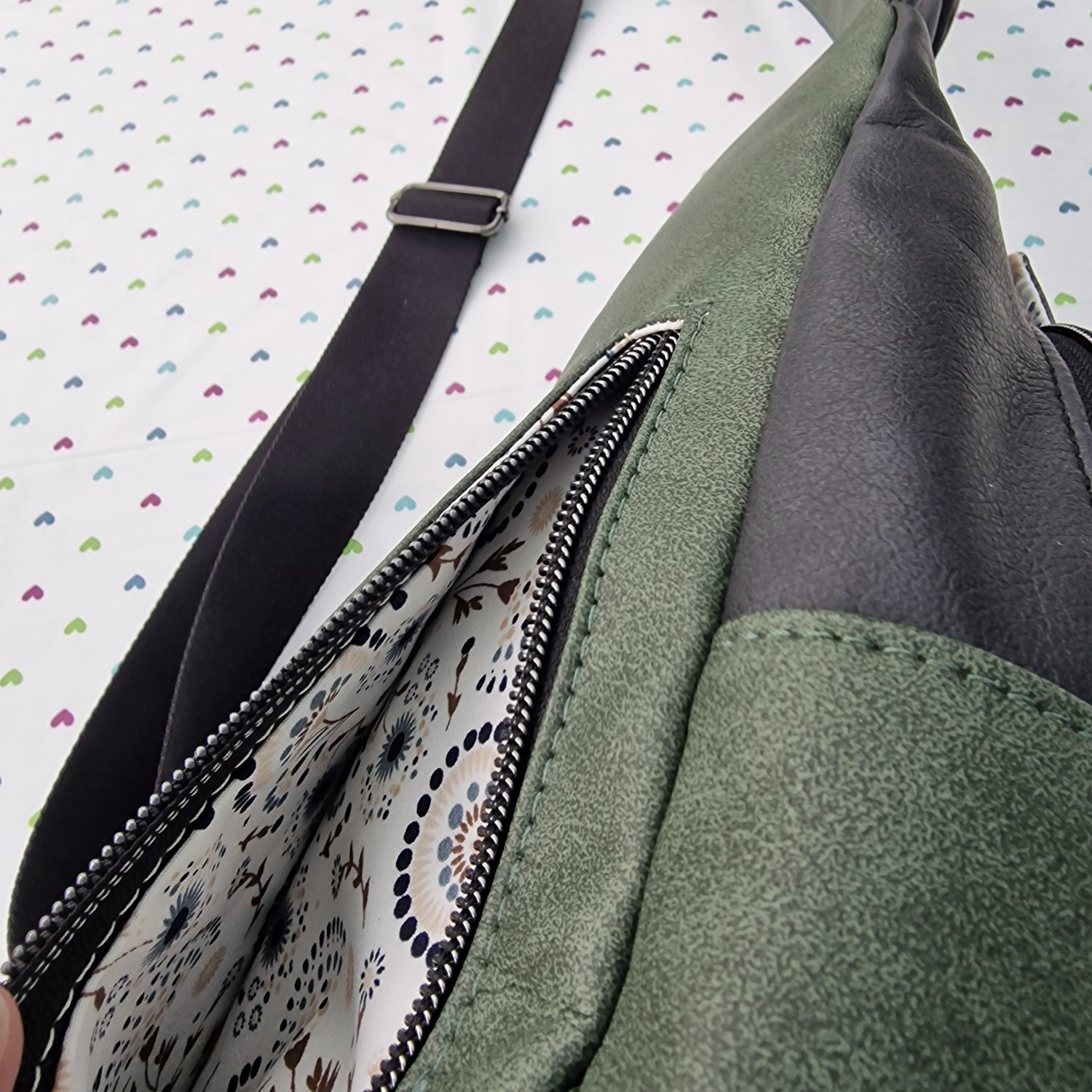 Retro Style Sling Bag - Image 10