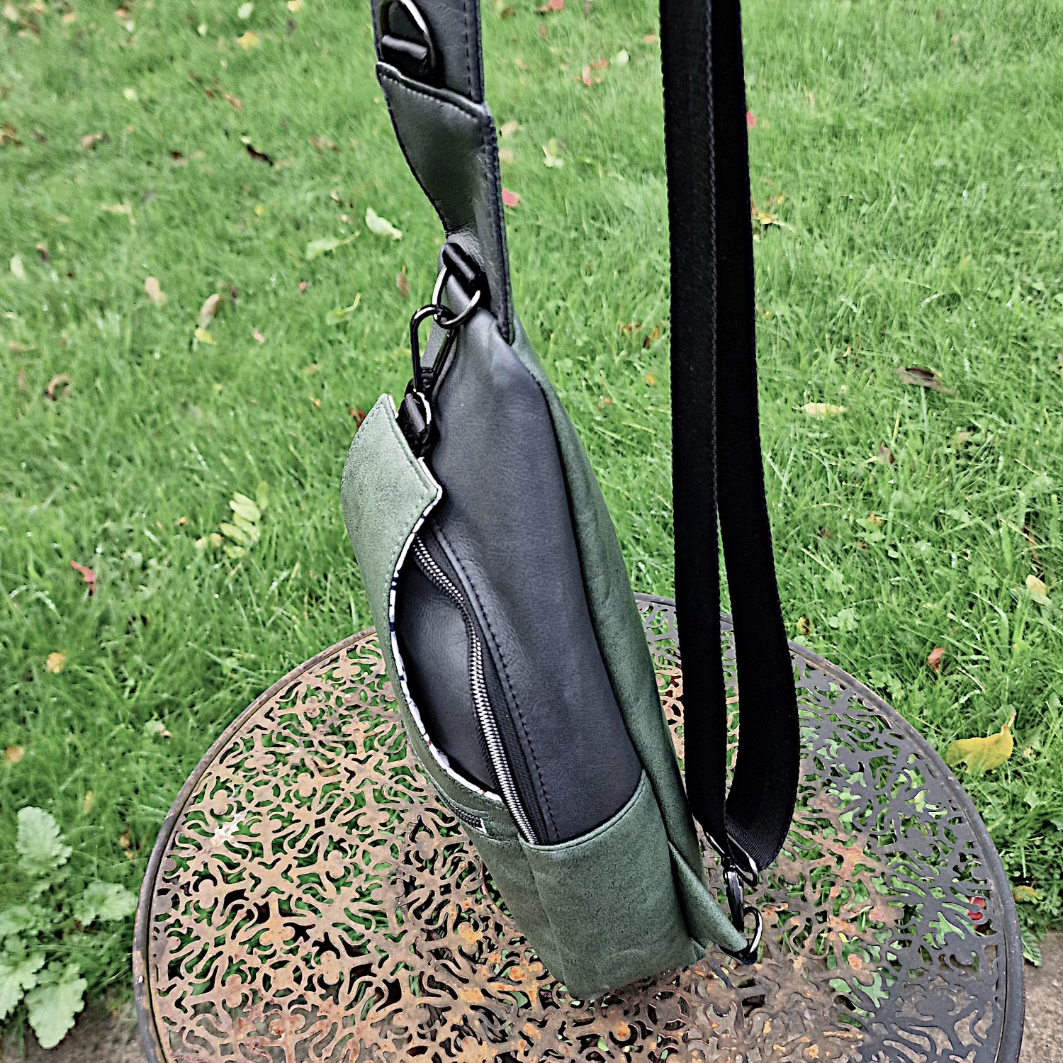 Retro Style Sling Bag - Image 4